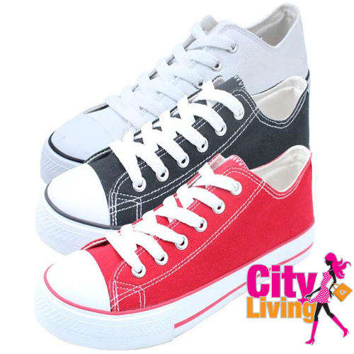 DSL Sneaker - White - Size 6