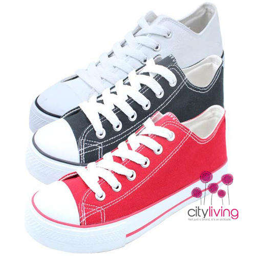 DSL Sneaker - White - Size 6