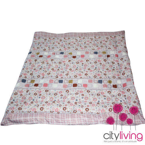 7 Piece Square and Flower Print Quilted Comforter - Double Bed