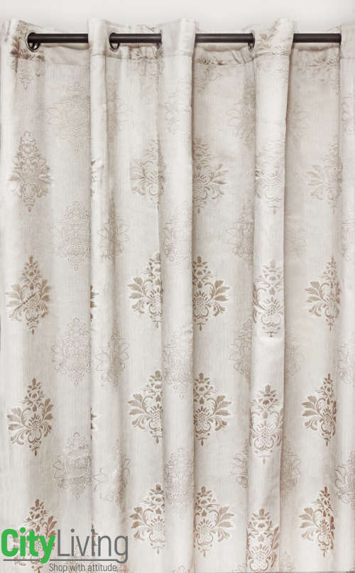 Beautiful 270x250cm Eyelet Curtains