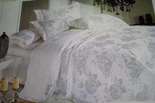 4 PCE COTTON EMBOSED  DUVET COVER SETS - QUEEN BED SIZE