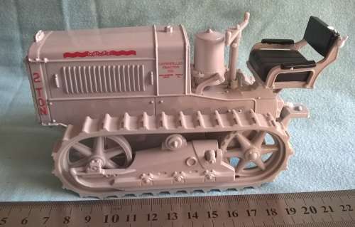 ERTL: CAT 2-Ton track-type tractor.
