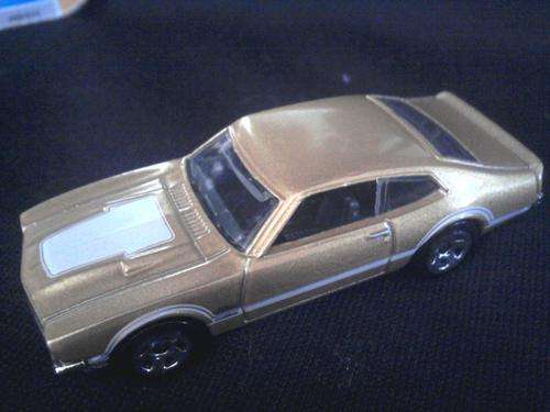 Hotwheels Premiere 1971 Maverick Grabber