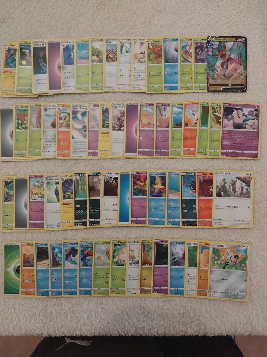 POKÉMON COLLECTABLE TRADING CARDS