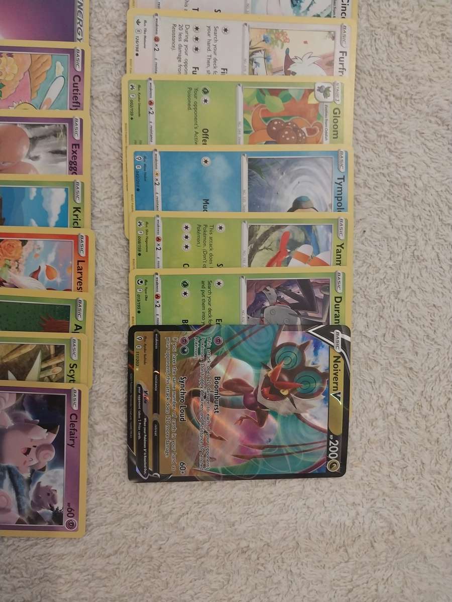 POKÉMON COLLECTABLE TRADING CARDS