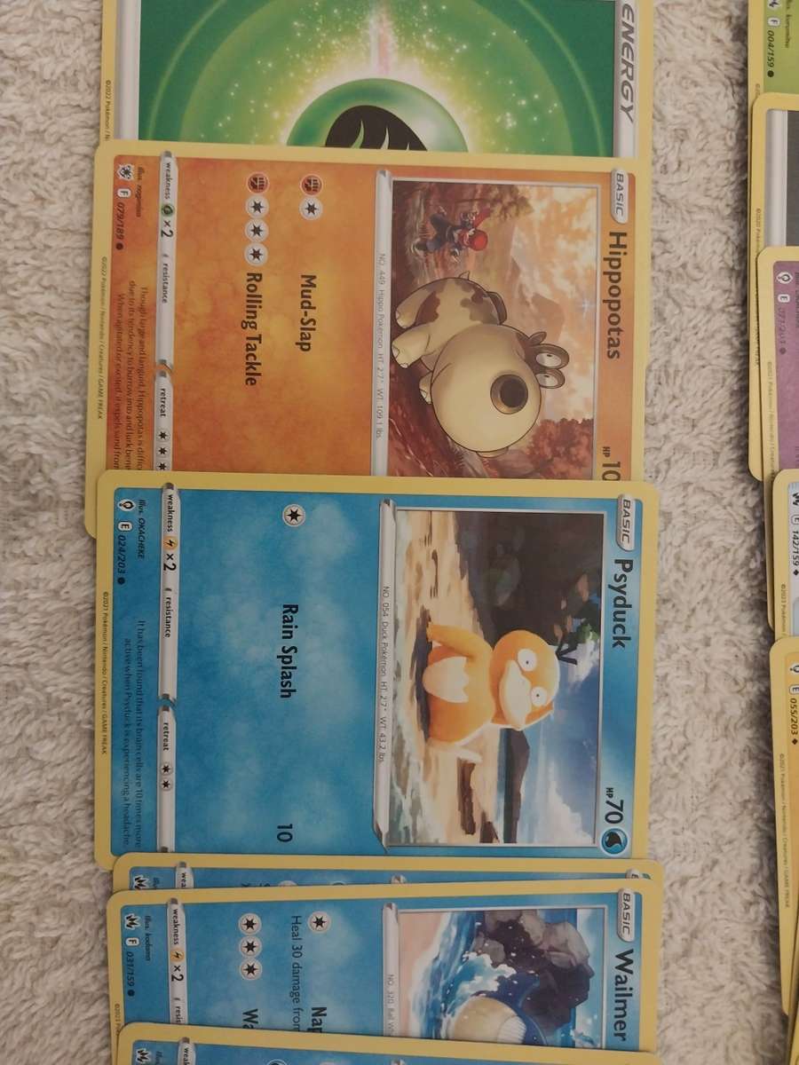 POKÉMON COLLECTABLE TRADING CARDS