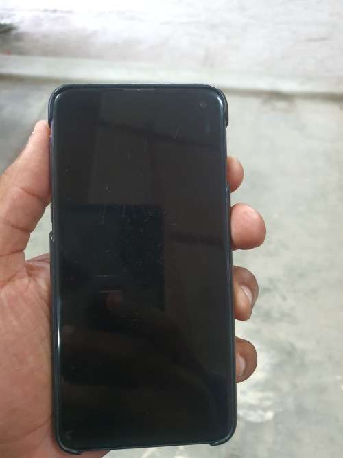Samsung Galaxy S10e