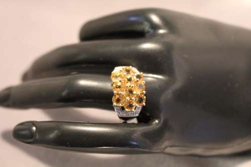 *Reduced* Beautiful 9ct Yellow Gold Citrine and Diamond Cluster Ring