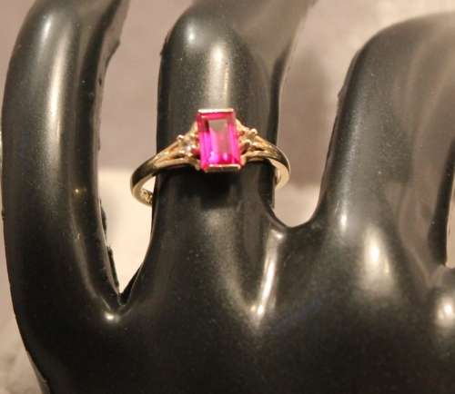 Lovely Vintage Ruby and Diamond Ring