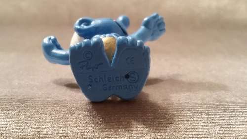 VERY RARE SMURF:  Flexing Bodybuilder Smurf - Schleich Peyo