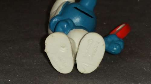 Vintage Collectible Smurf : 2.0017 Vanity Smurf