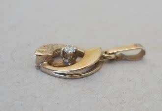 Vintage 9ct Gold Diamond Pendant