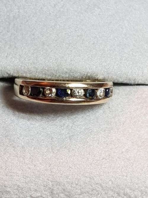9ct Yellow Gold Ring with sapphire blue and clear stones