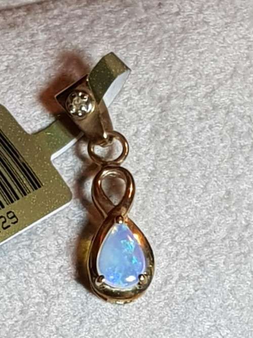 0.3 Carat Opal and Diamond Pendant