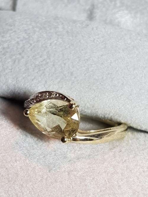 9ct Gold Citrine and Diamond Ring