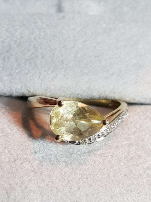 9ct Gold Citrine and Diamond Ring