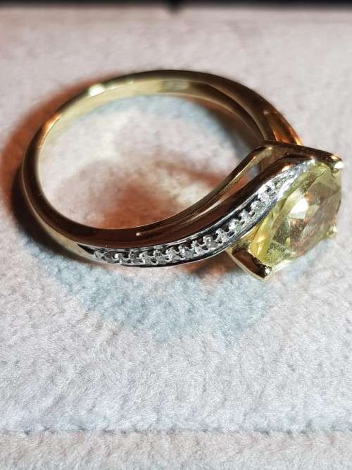 9ct Gold Citrine and Diamond Ring