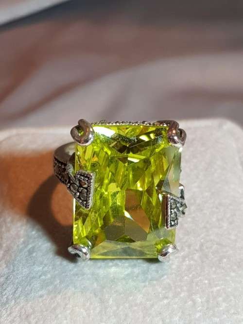 Silver Peridot Green Zirconia and Marquizite Ring