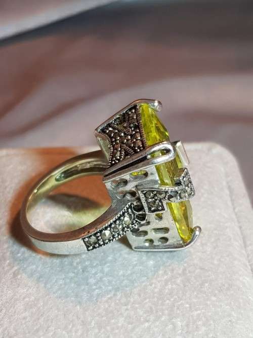 Silver Peridot Green Zirconia and Marquizite Ring