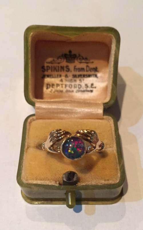 Vintage Opal Gold ring, 9 carat Gold