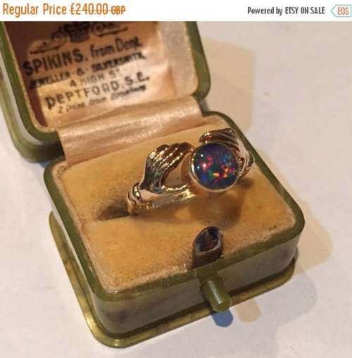 Vintage Opal Gold ring, 9 carat Gold