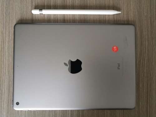 Apple iPad 6 gen 9.7inch 128GB with Apple Pencil