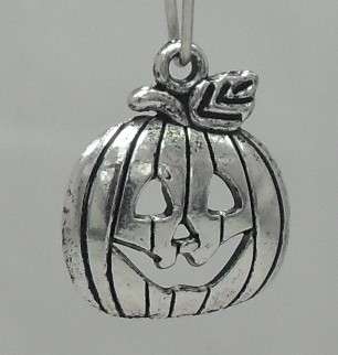 Tibet Silver Haloween Pumpkin charms - 16 x 18 mm