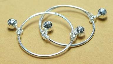 CUTE!!!!! Jingle Bells, .925 Stamped Sterling Silver Baby Bracelet