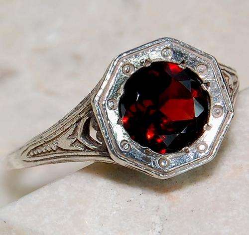 2ct Garnet & Solid 925 Sterling Silver  Filigree Ring   (6.5) (M1/2)