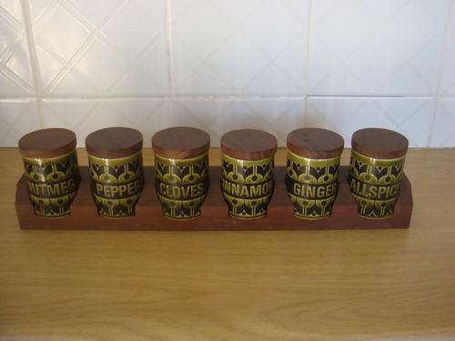 LOvely vintage spice set with retro pattern
