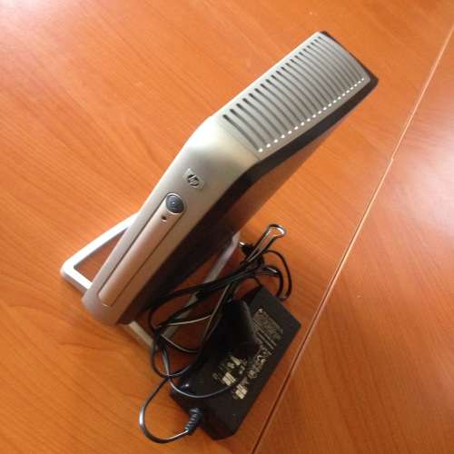 HP DESKTOP -THIN CLIENT (SMALLEST COMPUTER EVER )no reserve !