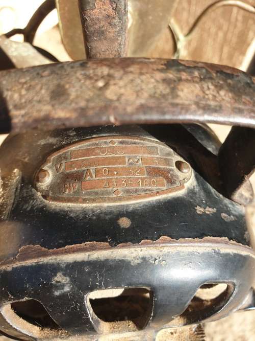 VINTAGE FAN - Brass Blades - good working condition