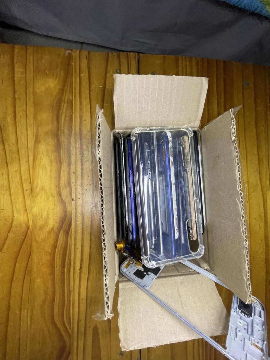 Job Lott: Lots of phone spares