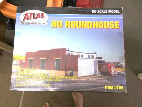 ATLAS ROUNDHOUSE
