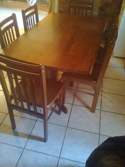 Table and 6 chairs