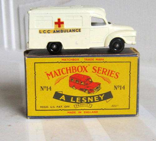 Matchbox Lesney - Lomas Ambulance - No 14