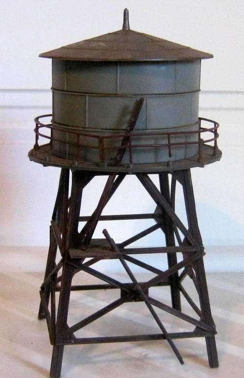 Water Storage Tower - HO