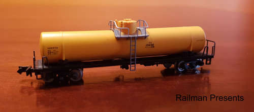 Job Lot - N Gauge 6 Axle Diesel Loco (Life Like) Plus 6 x Mixed Traffic Wagons