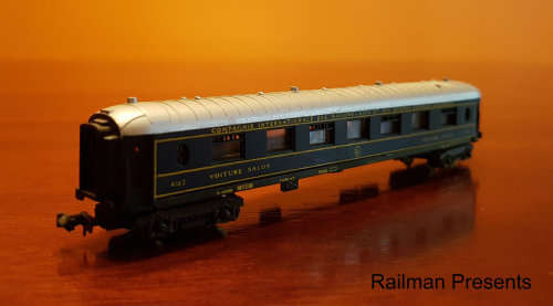 Bachmann Diesel Loco Plus 3 x Lima Compagnie Coaches (Job Lot)