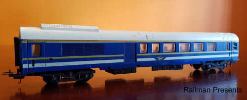 Lima Blue Train Composite Coach