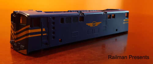 Lima Blue Train Scrap Yard