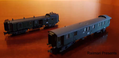 RAILROOM CLEAROUT - 2 x Trix Freight Vans (N Gauge) - Job Lot