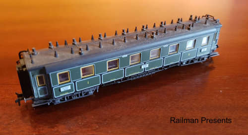 RAILROOM CLEAROUT - 1 x Trix Old Timer Coach DB (N Gauge)