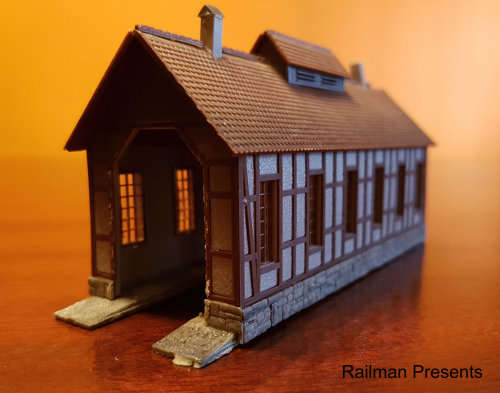 Old Timer Single Track Engine Shed (N-Gauge)