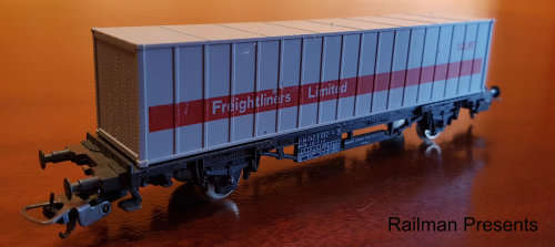 Lima Freight liner Container Truck - HO Scale