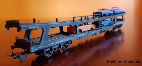 Lima DB LWB Car Transporter with 4 x Cars - HO Scale
