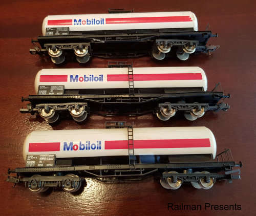 Lima Mobil Oil Tankers - HO Scale (Job Lot)