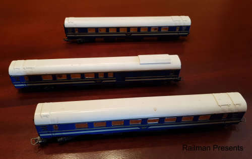 Lima Blue Train Coaches x 3 - HO Scale (Job Lot)