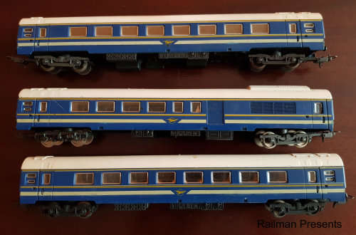 Lima Blue Train Coaches x 3 - HO Scale (Job Lot)