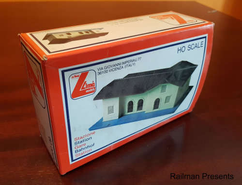 Lima Rural Station (in box) - HO Scale